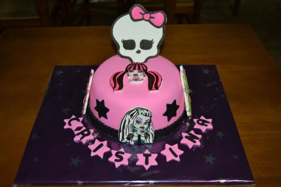 Dulce Salón: TARTA MONSTER HIGH