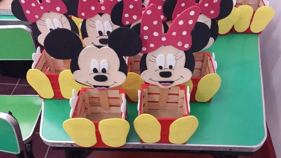 Dulceros o lapiceros de Mickey y Minnie Mouse. | Decoração Festa ...