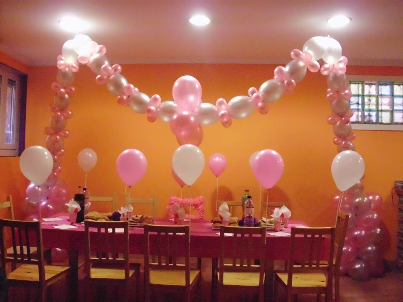 Mis Dulces caprichos: Decoracion con globos para cumpleaños niña