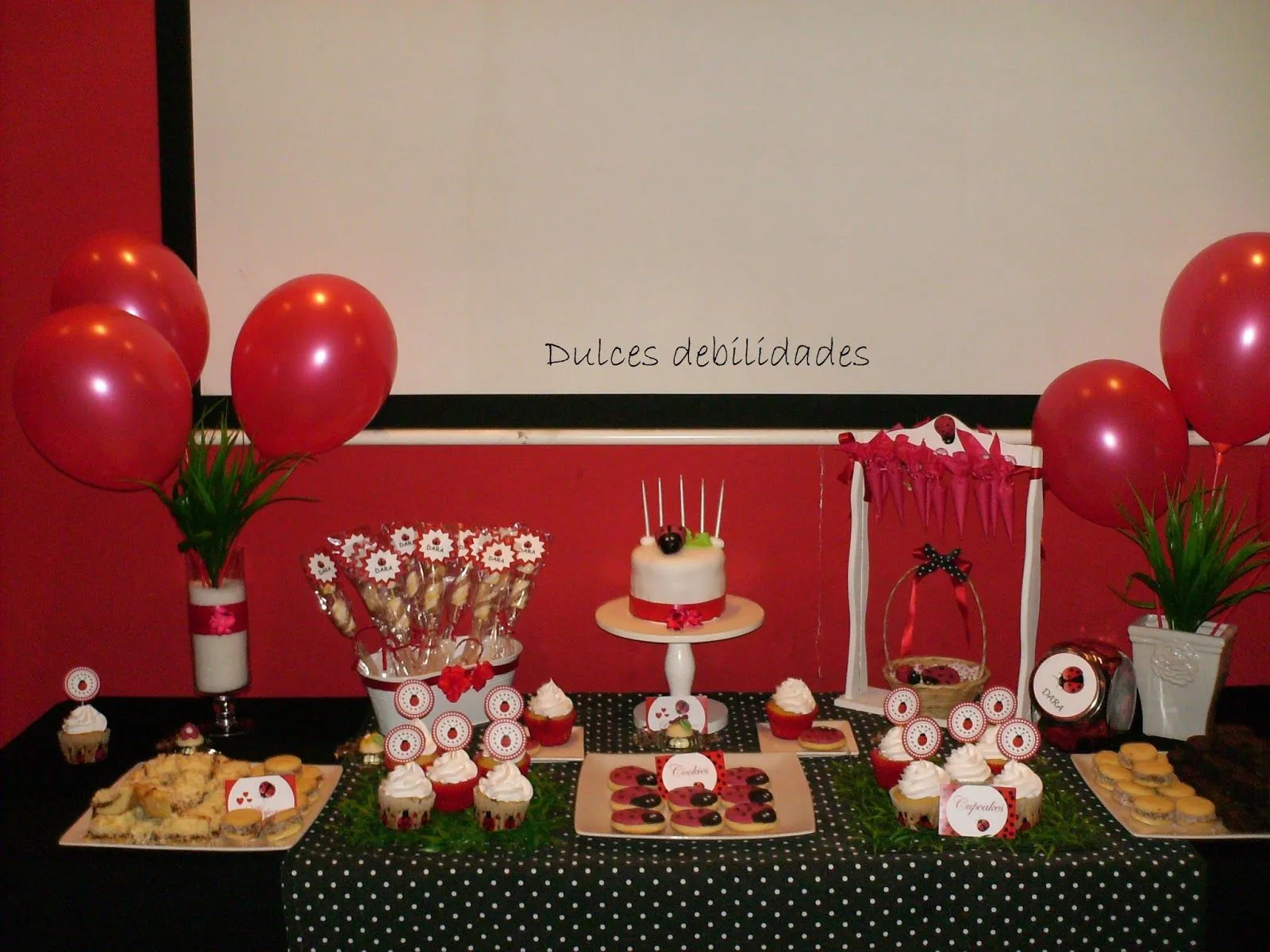 Dulces debilidades,Catering de mesas dulces Ambientadas: VAQUITAS ...