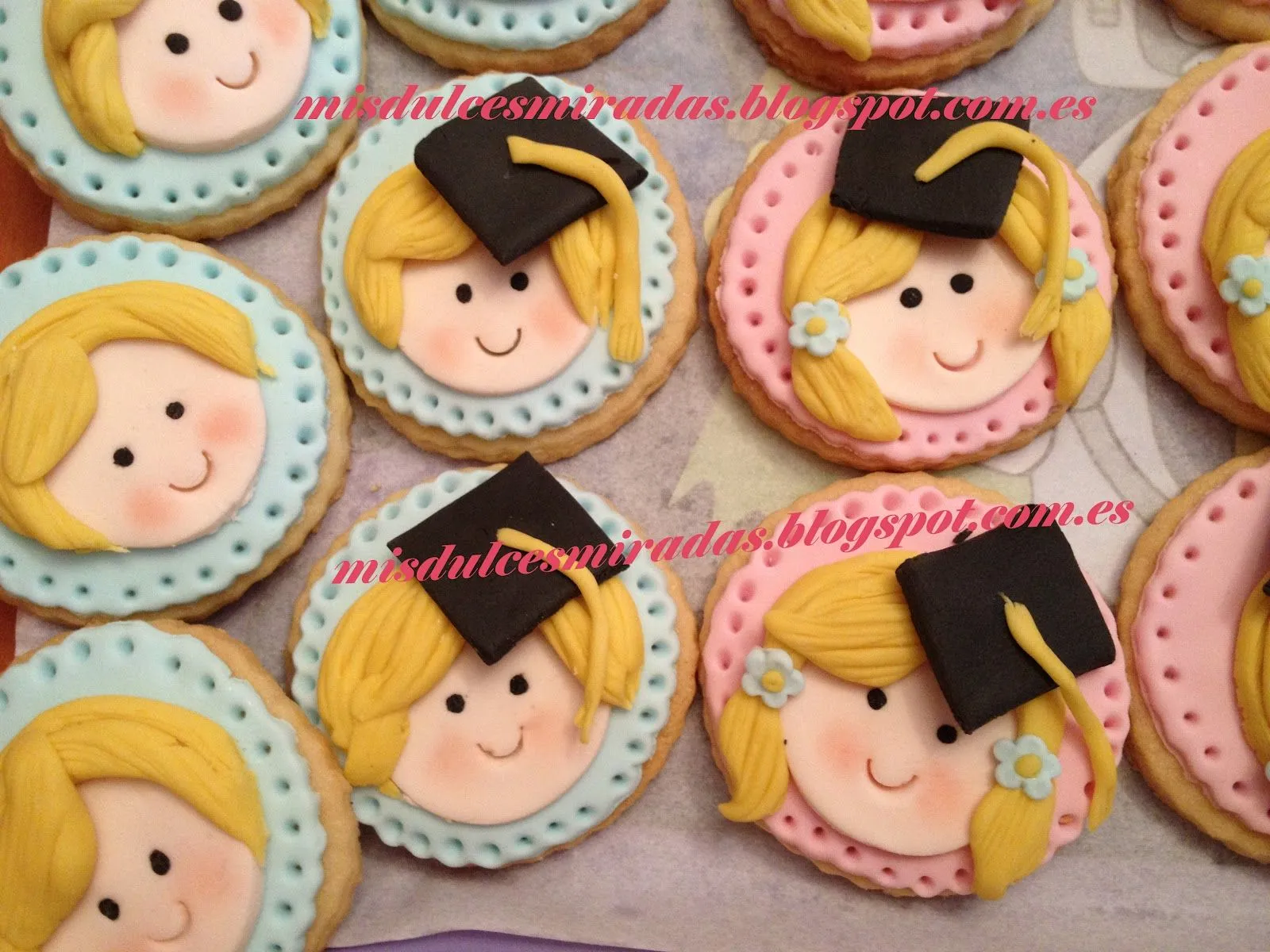 Mis Dulces Miradas: Galletas para la Graduación de Andrea