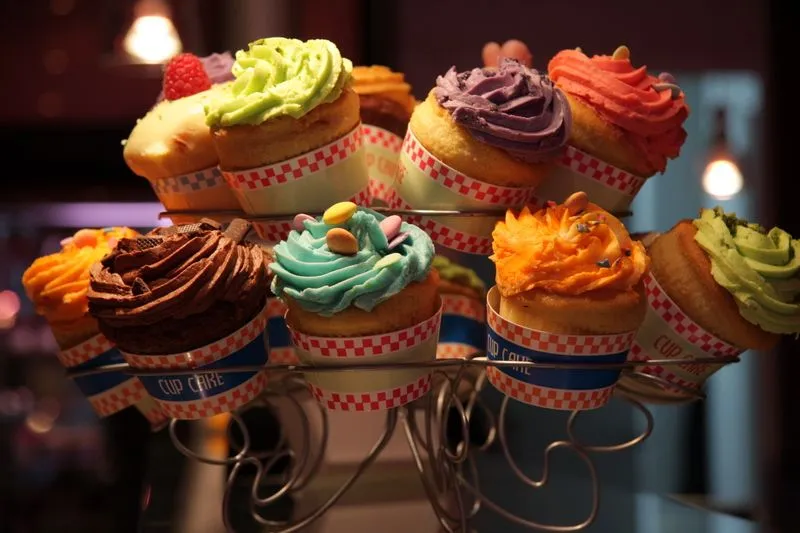 LOS DULCES : MUFFINS CON DULCES