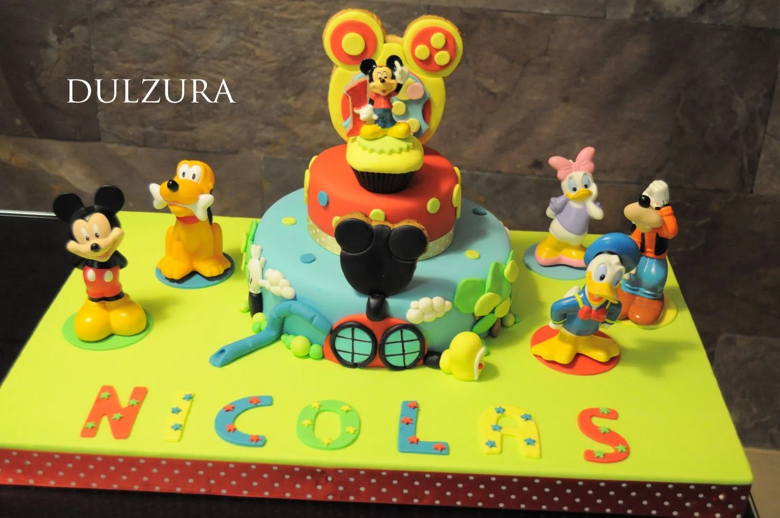 Dulzura*: diciembre 2011