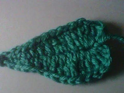 Easy crochet leaf / oja en crochet (subtitulos en Espanol) - YouTube