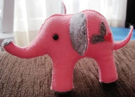 Pin Elefante De Fieltro Con Manzanas on Pinterest