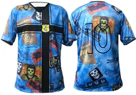 elFutbloglin: La camiseta más 'rockera' del futbol