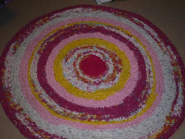 Elo Recetas y Algo Más: ALFOMBRAS DE SABANAS EN CROCHET