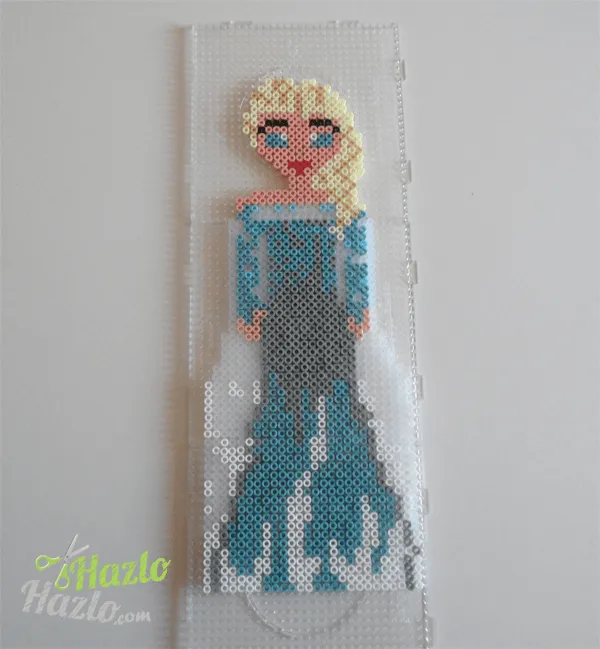 Cómo hacer a Elsa con Hama Beads. | Hazlo Hazlo