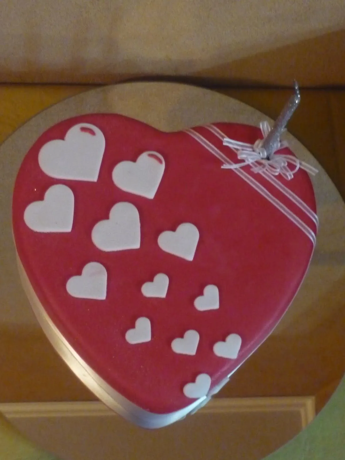 Emma`s Soluciones para eventos: Torta Corazon ♥♥♥