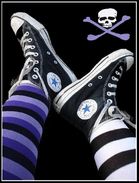 Emo Converse by metallicatrollet on DeviantArt