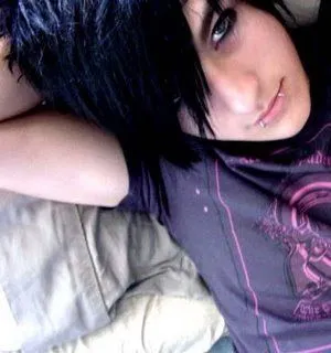 Chris Hill*****: emo-tribu urbana.arte parte4