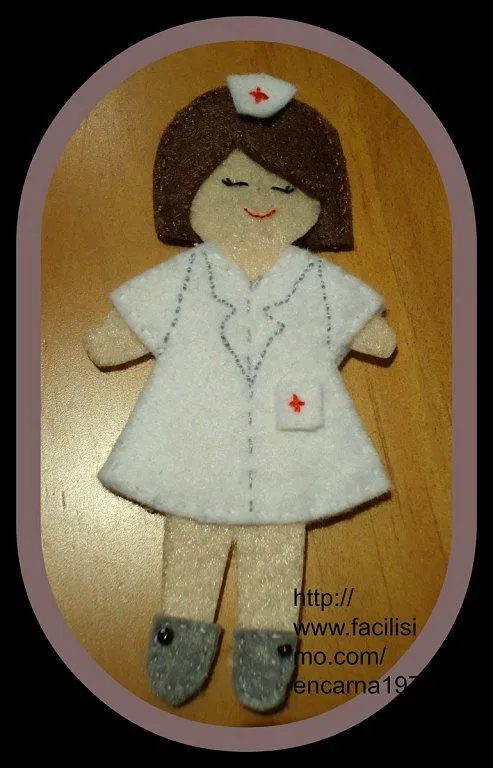 enfermera fieltro (4) | Aprender manualidades es facilisimo.