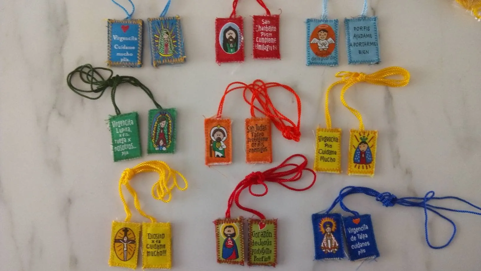 Escapularios/Escapulario/Virgencita Cuidame/San - Etsy México