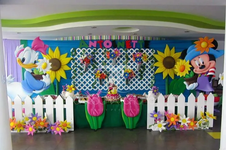 escenario completo | Fiesta de Minnie y Daisy jardin | Pinterest