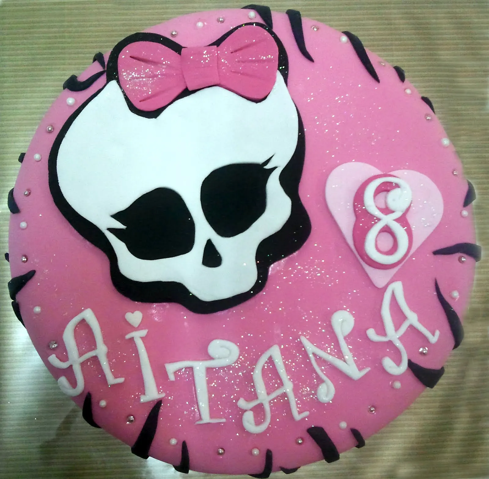 escola de cuinetes: TARTA MONSTER HIGH