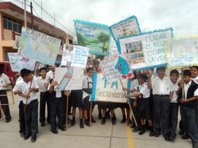 Escolares de Aucayacu celebran Día Mundial del Agua con ...