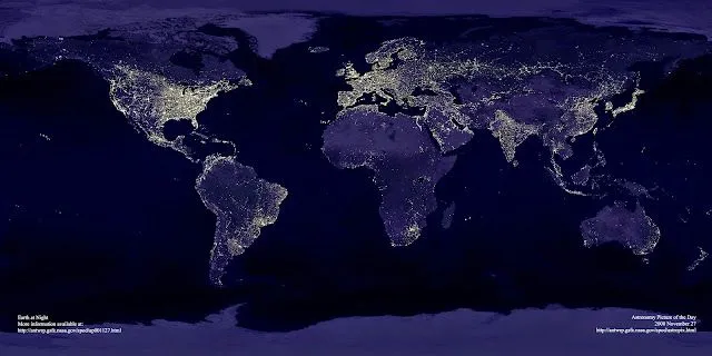 Escritorio de clases: Planisferio - mapa nocturno satelital