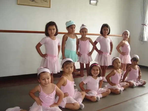 Escuela de Danza Brisé