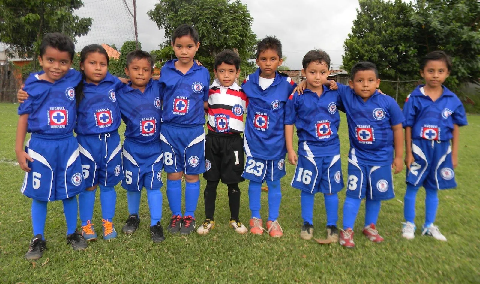 Escuela de Fútbol Cruz Azul Tapachula : Escuela Cruz Azul le saca ...