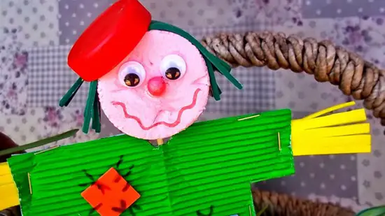 Espantapájaros de primavera - Manualidades Infantiles