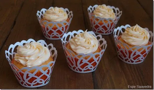 Espe Saavedra, en la cocina: CUPCAKES DE NARANJA con frosting de queso