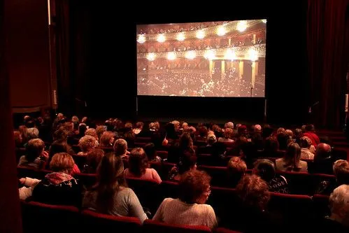 Espectáculo del Teatro Colón en la sala del Cine Teatro York. 13 ...