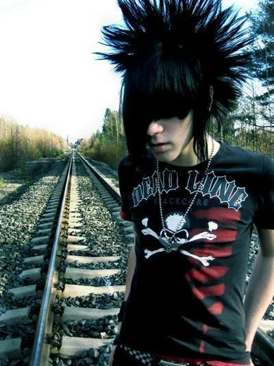 Emo-Boy-emo-6658041-400-534