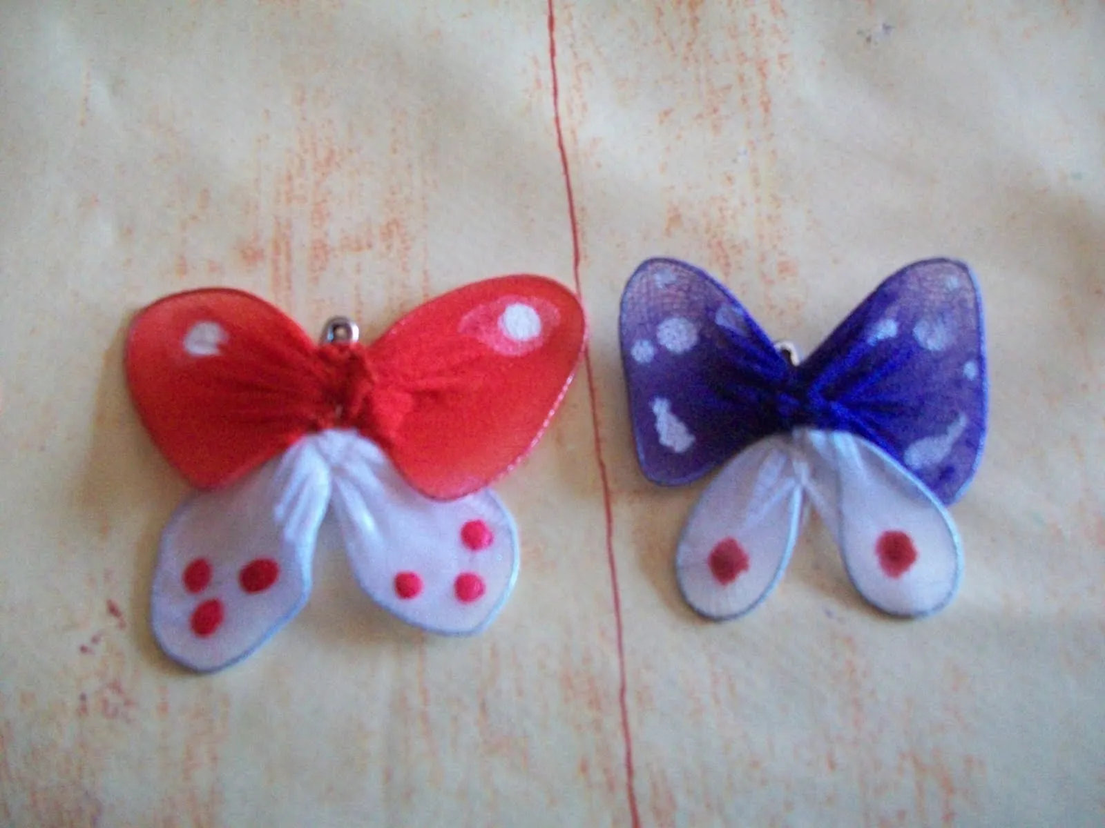 Mi estrella en la eternidad: Manualidades II: Broches de Mariposas