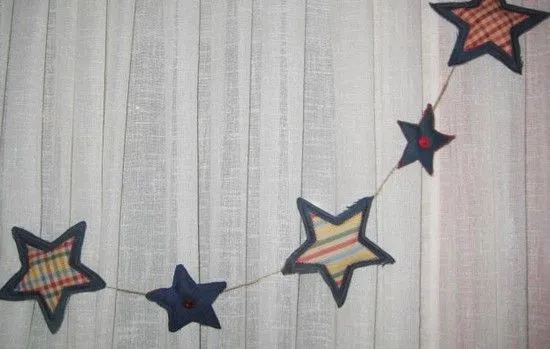 Estrellas de Navidad hechas con tela