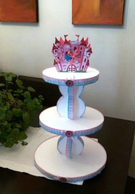 Eventos para tu Bebé: Porta Cupcakes Castillo