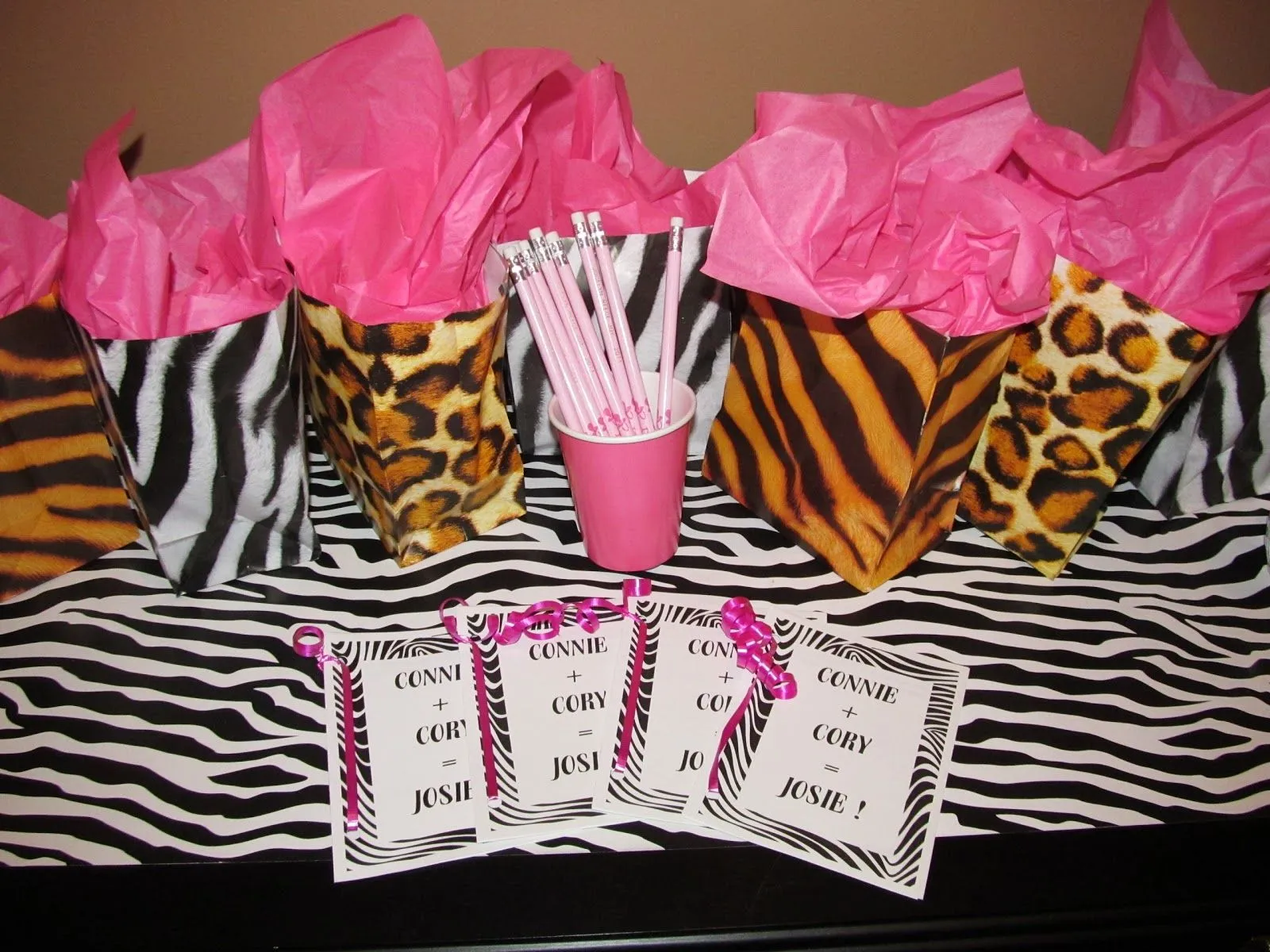 Events DEE-signed: Animal Print Baby Shower