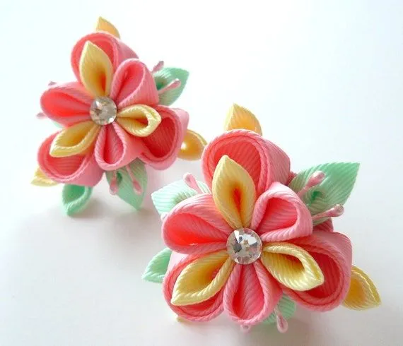 Everyday Kawaii!: tutorials: Kanzashi Flower Accessories