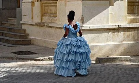 Extravagantes fiestas de los 15 años en medio de la pobreza | Cuba ...