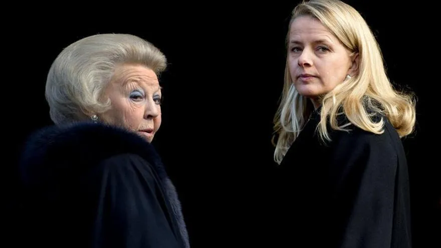 La familia real holandesa recuerda al príncipe Friso, en coma ...