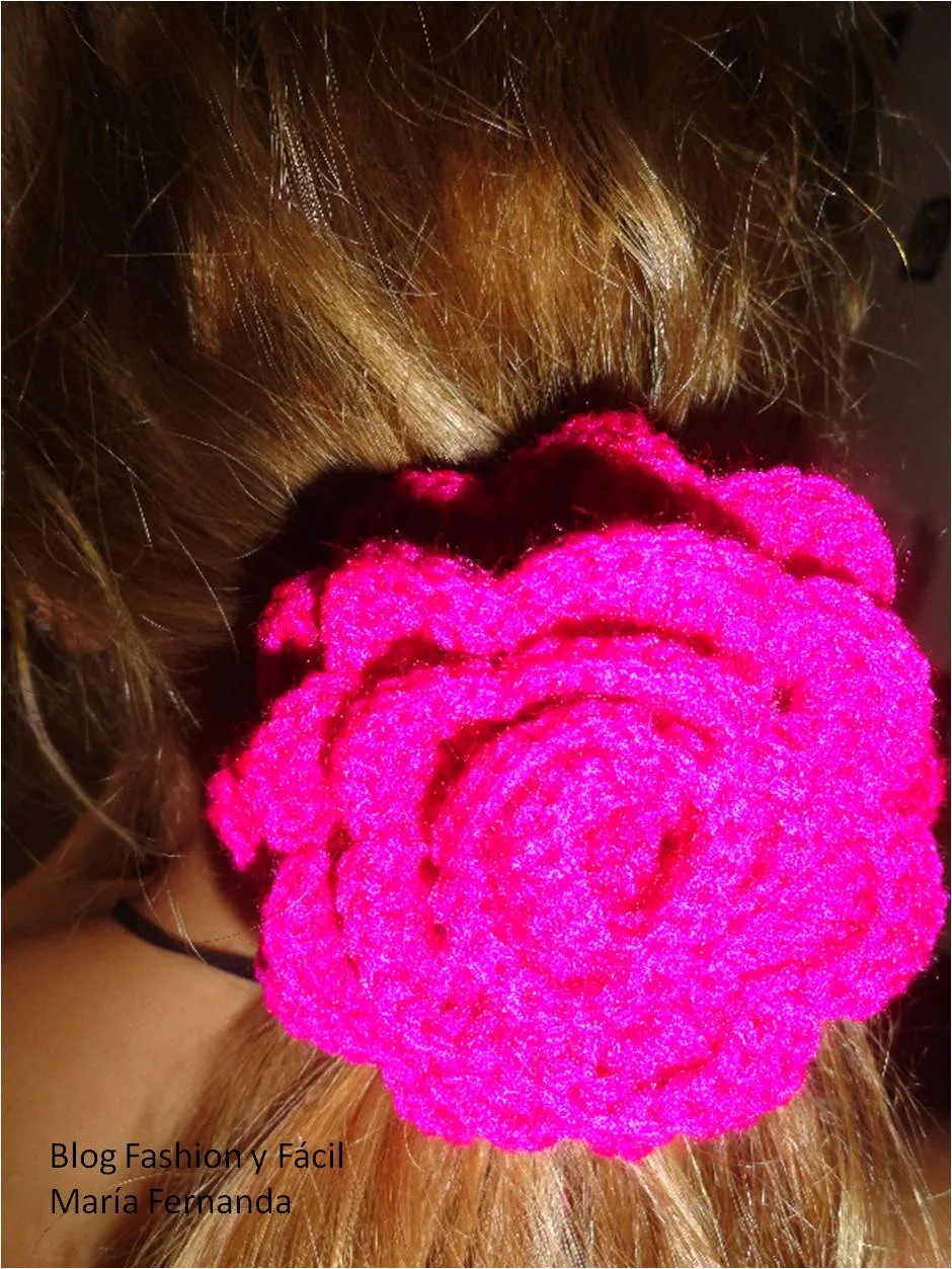 Fashion y Fácil DIY: Cómo hacer una moñera? Rosa tejida en espiral ...