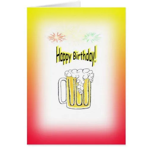 Feliz cumpleaños con la taza de cerveza y los fueg tarjeta de Zazzle.