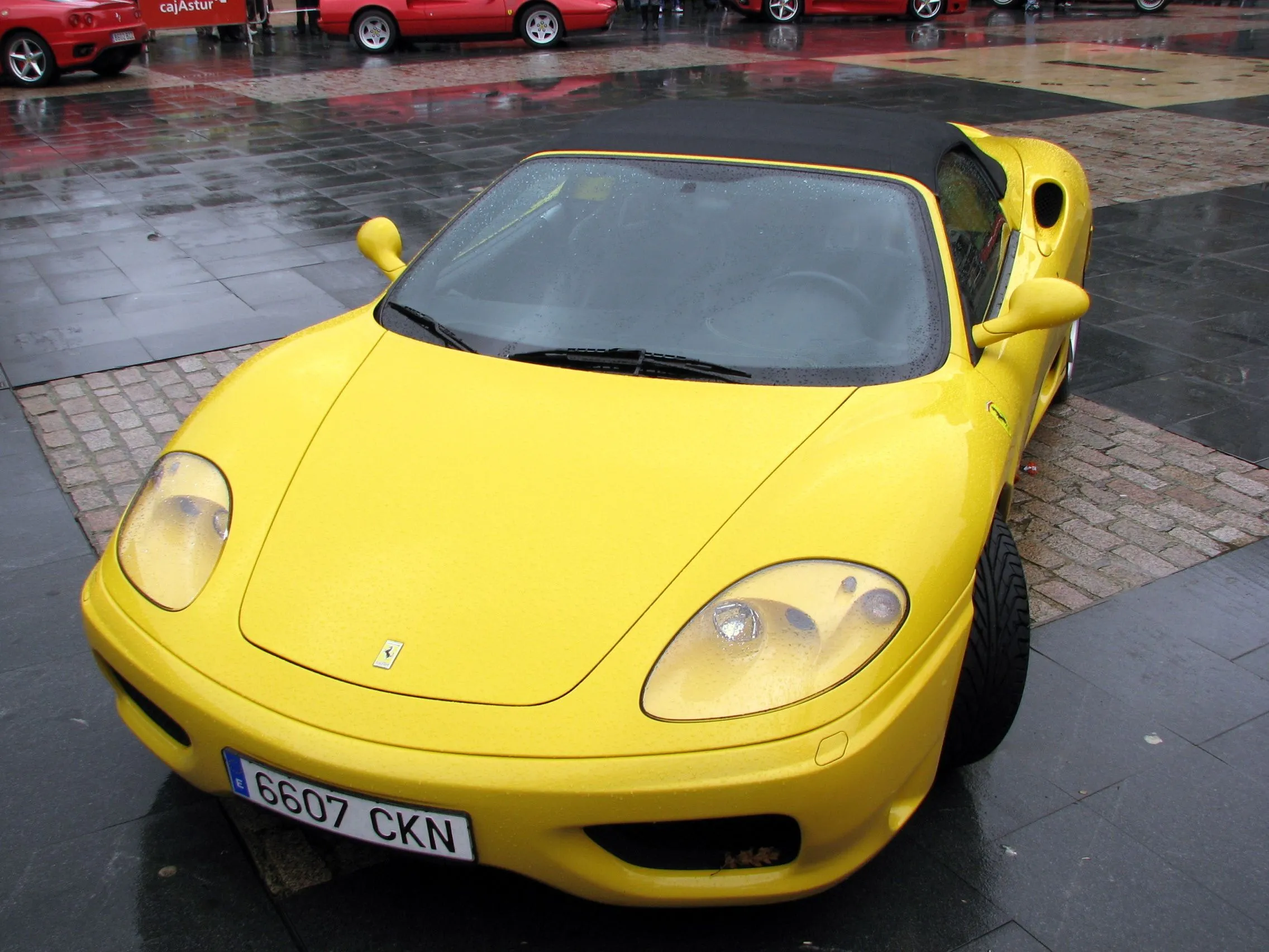 Tengo un ferrari amarillo | Flickr - Photo Sharing!