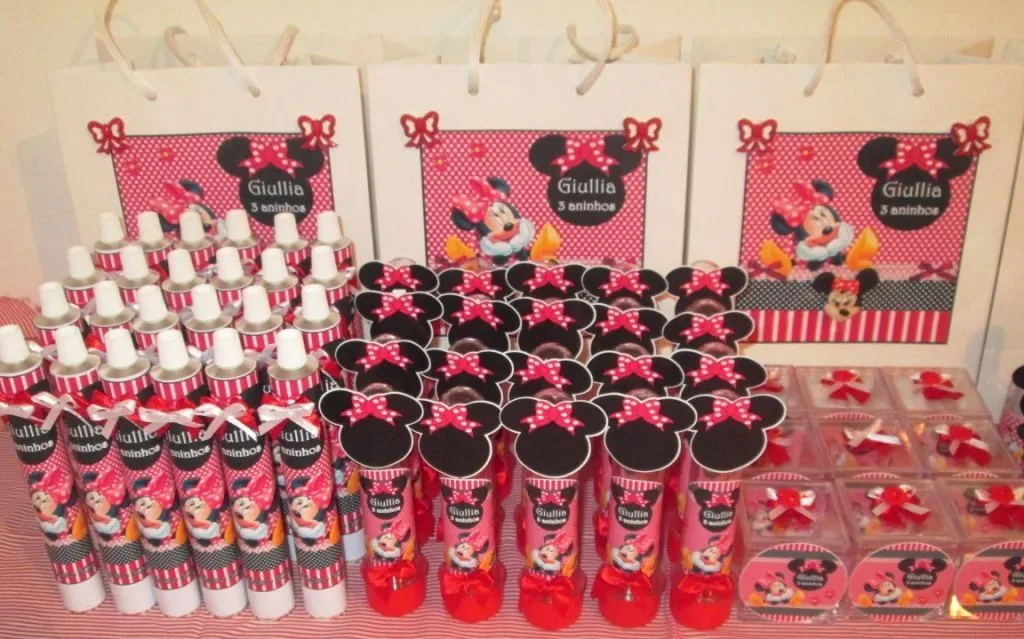 Festa personalizada minnie | Mimos Personalizados Tia Nú | Elo7