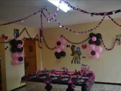 Fiesta Monster high economica - YouTube