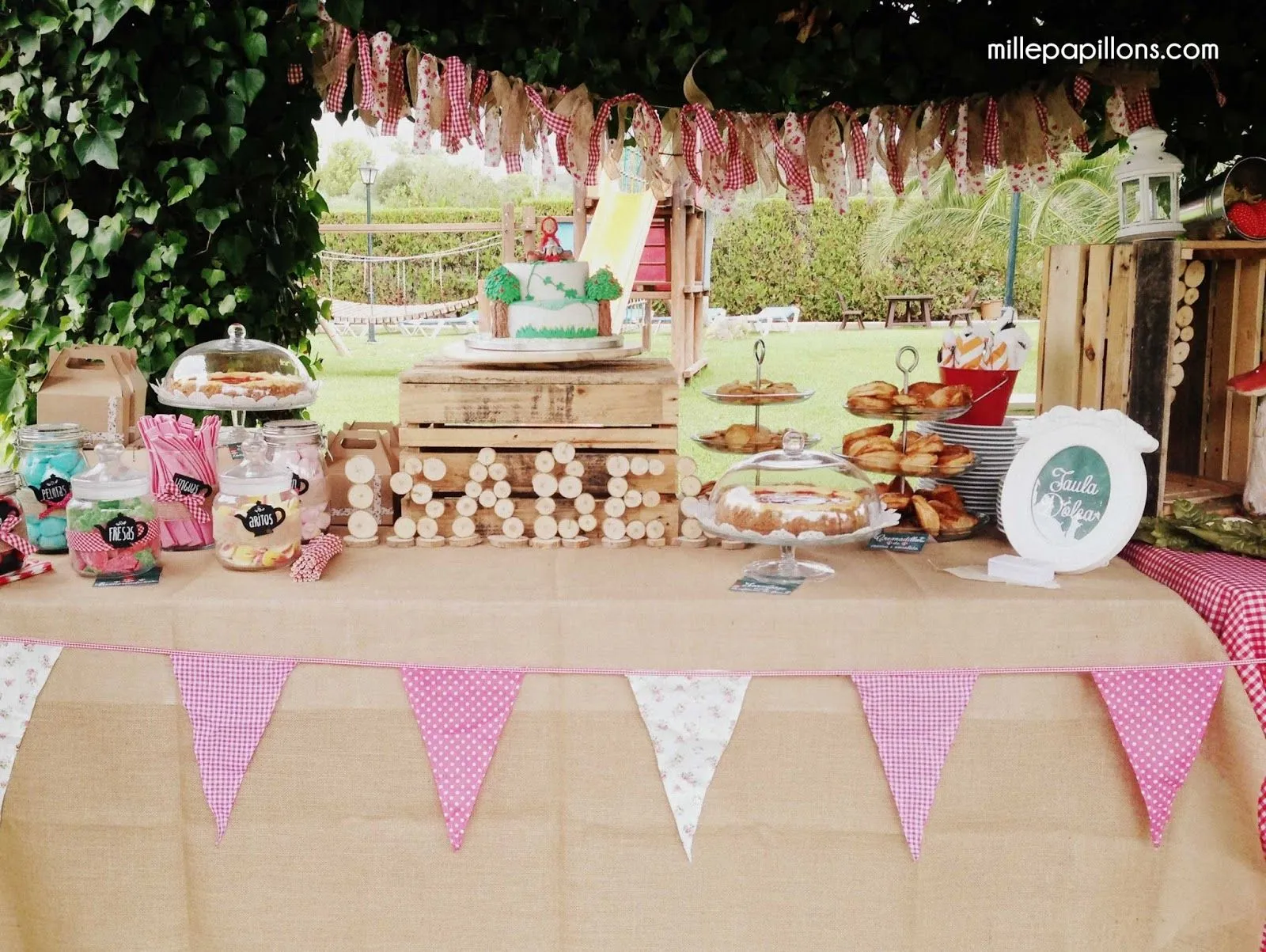 FIESTA PEQUEÑA CAPERUCITA: EL CUMPLE DE ISABEL | Mille Papillons