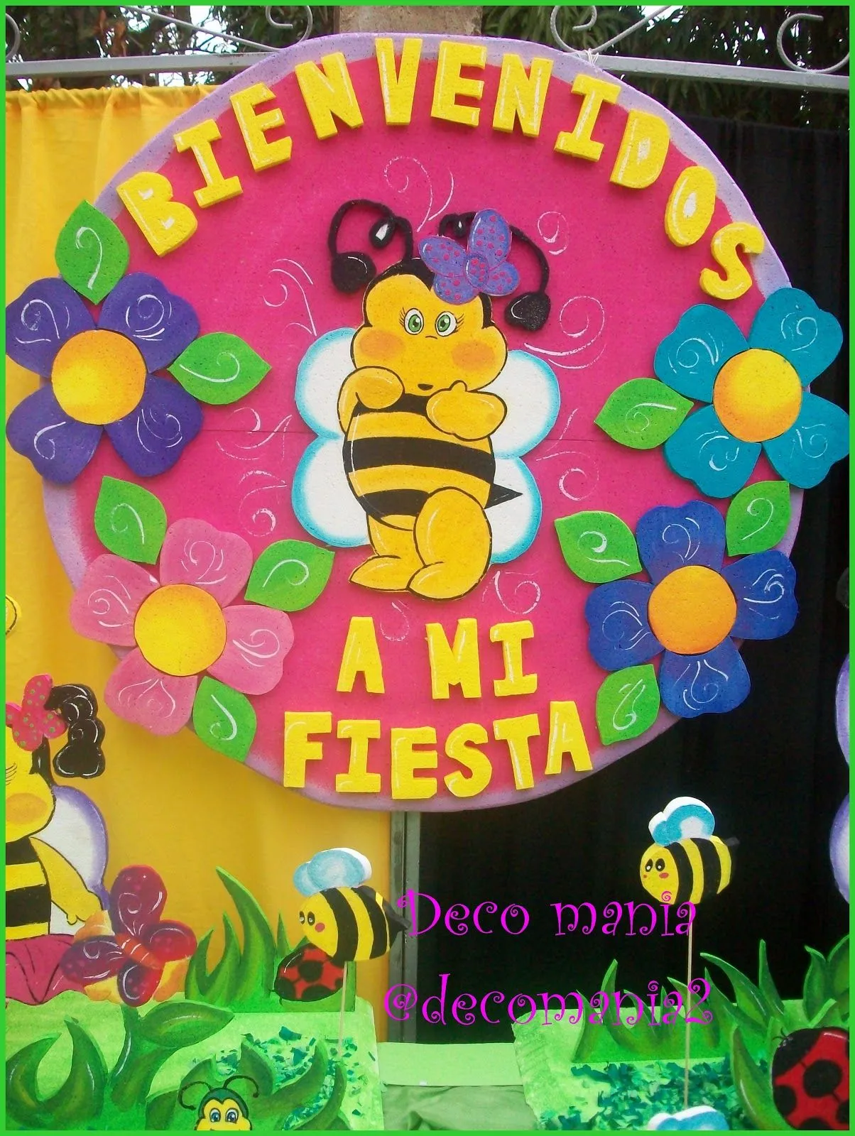 Fiestas Deco Mania : Fiesta de cumpleaños, abejitas.