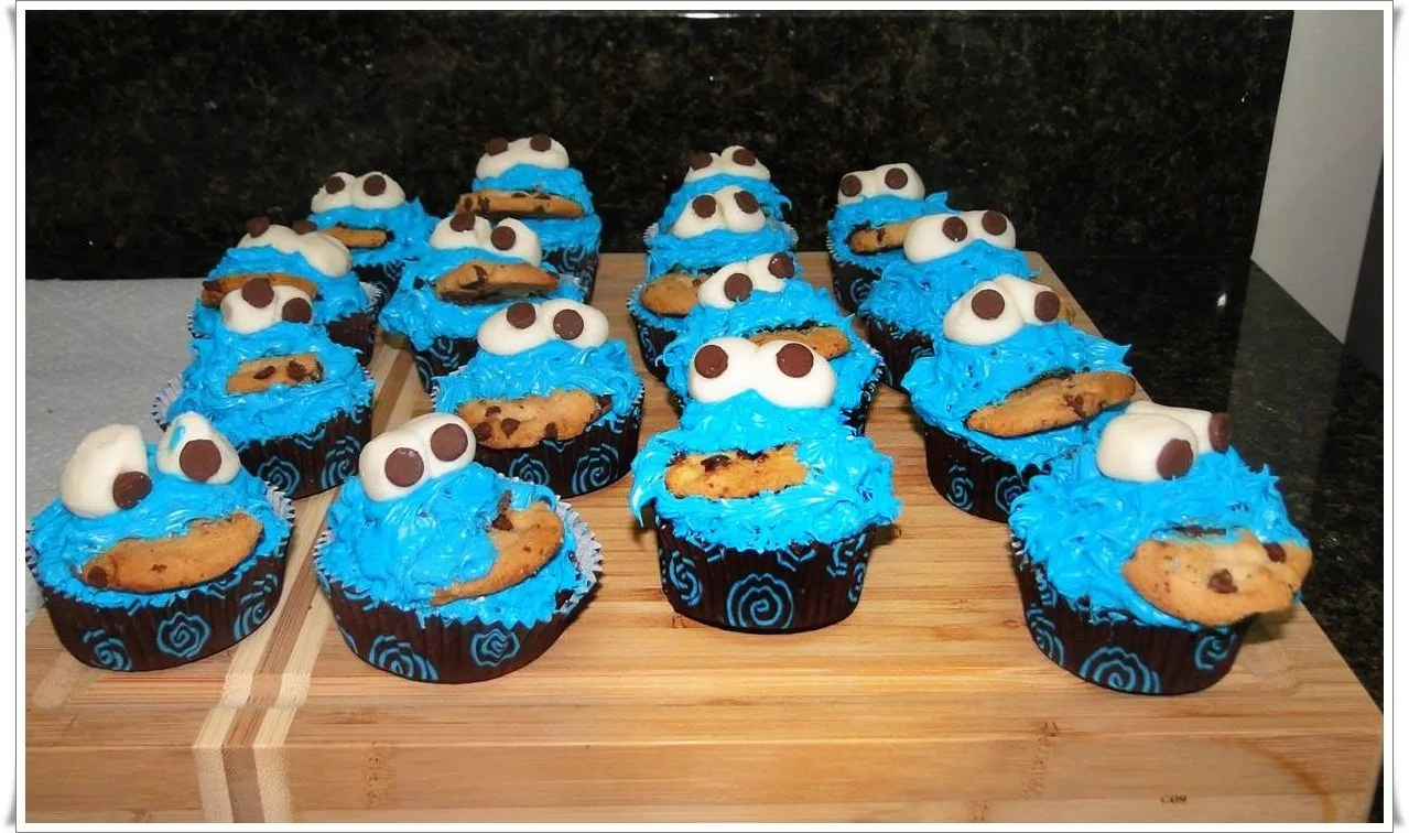 Fiestas Infantiles y familiares.: CUPCAKES DE EL MOUNSTRO COME ...