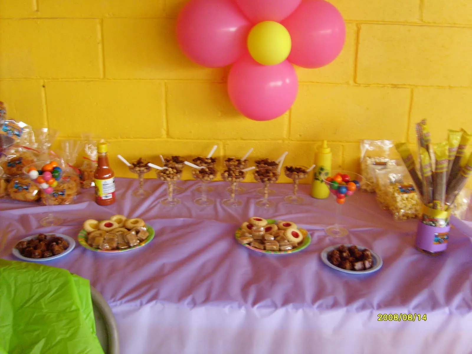 Fiestas Lorenia: Mesa de snack