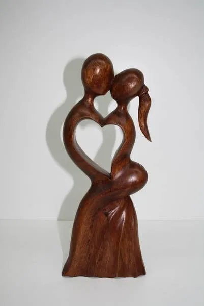 Figuras abstractas de madera