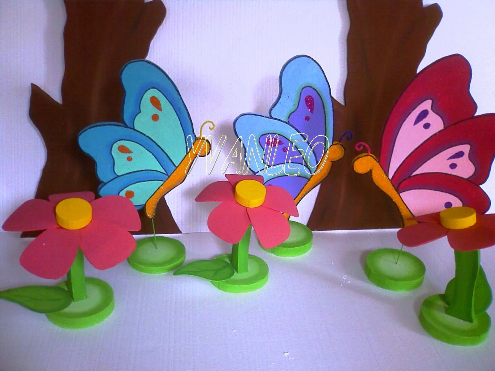 TODO EN FIGURAS DE ANIME YVANLEO: MARIPOSAS FLORES