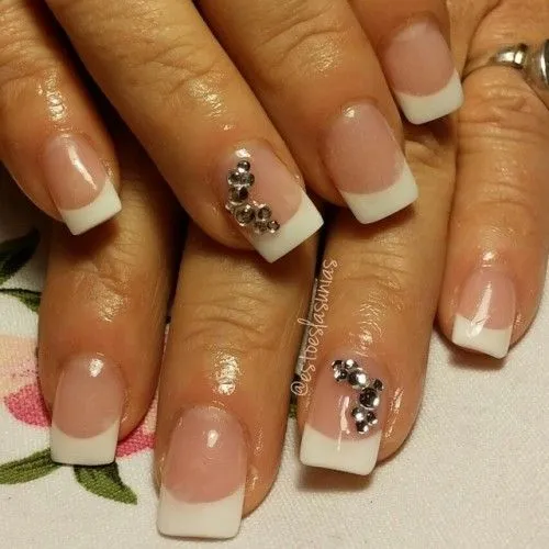 Uñas french con swarovski - Imagui