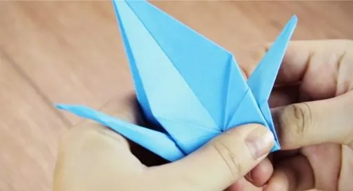 Floqq | Video Origami: Cómo hacer figuras de papel desde cero