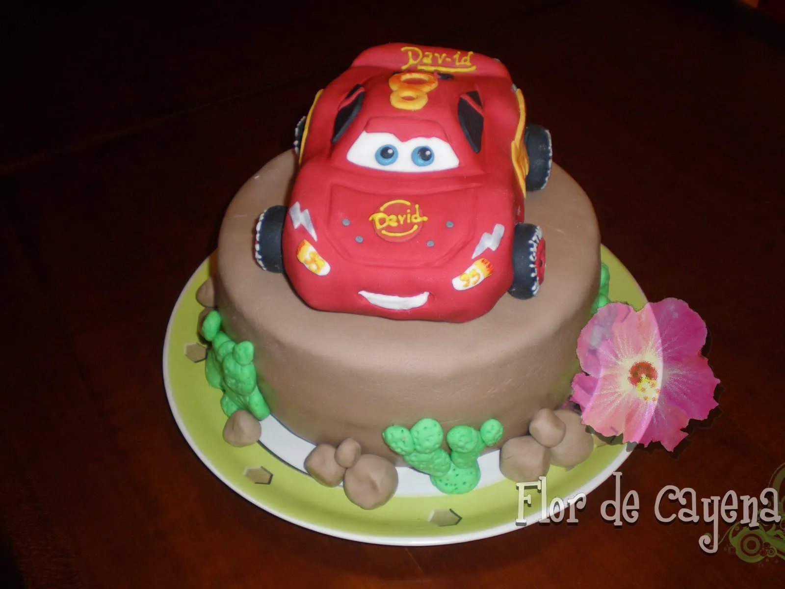 Flor de Cayena: TARTA RAYO MCQUEEN II