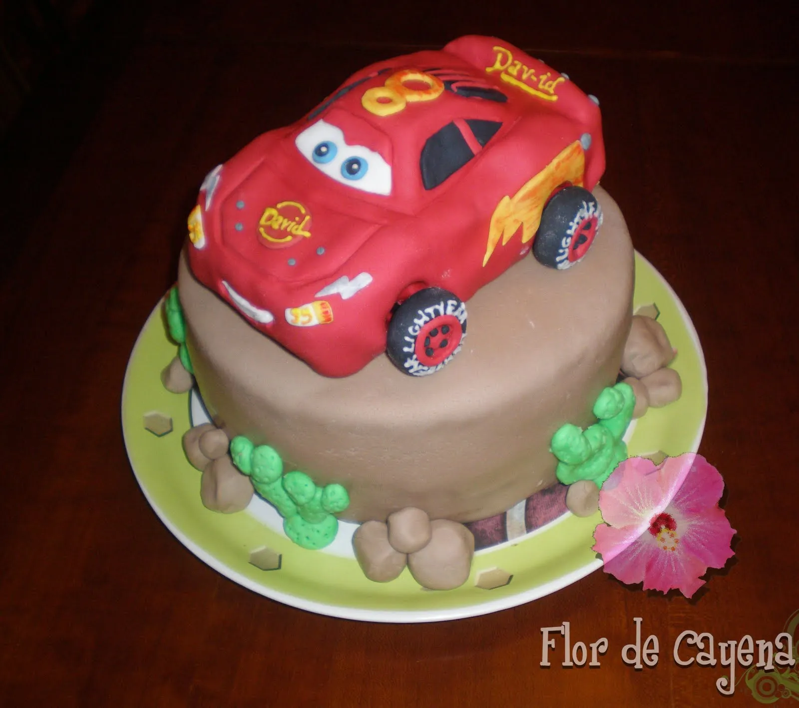 Flor de Cayena: TARTA RAYO MCQUEEN II