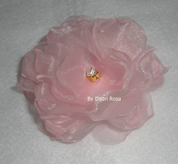 flor de organza cristal rosa | Dadri Rosa, tiaras e faixas | Elo7